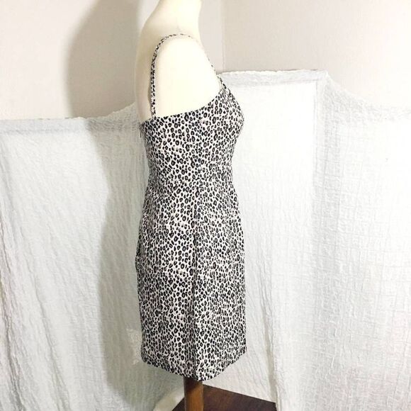 The Impeccable Pig NWT Animal Print Short Dress Size Small - Picture 4 of 8